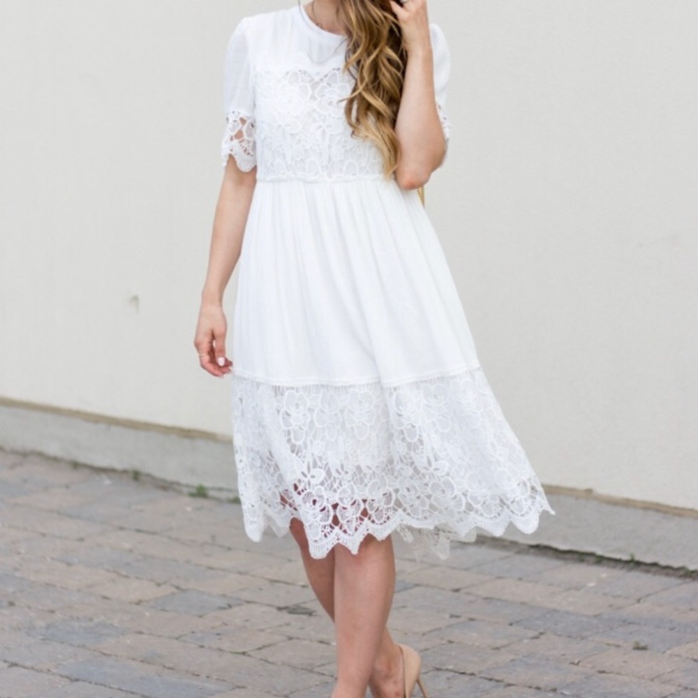 Joe Fresh dress w/ lace detail